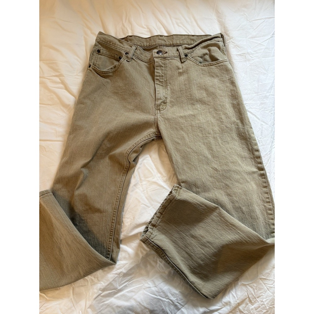 Wrangler  Men 36x29 Regular Fit Jeans  Tan Khaki Stretch (actual 34x29)
